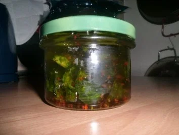 Rezept: Bärlauch-Pfeffer Öl Bärlauch-Pfeffer Öl - Rezept