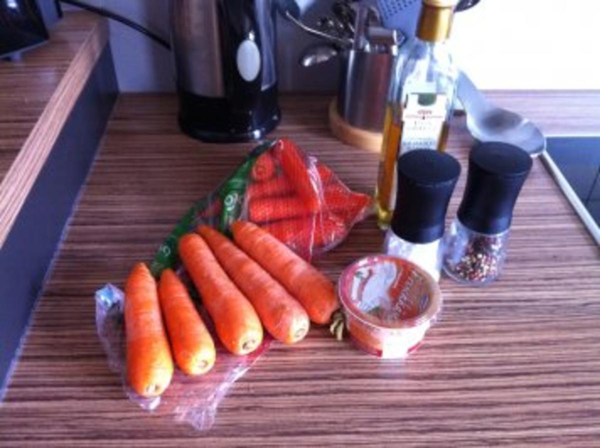 &amp;quot;SALAT&amp;quot; Karottensalat mit Frischkäse-Meerrettich-Dressing - Rezept ...