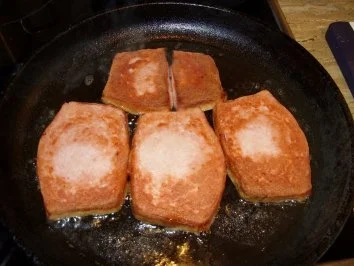 Rezept: D: Leberkäse mit Bratkartoffeln, Spinat und Spiegelei Bild Nr. 6 D: Leberkäse mit Bratkartoffeln, Spinat und Spiegelei - Rezept - Bild Nr. 6