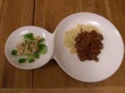 Rehragout mit Haselnuss-Spätzle an Kräuterseitling - Rezept