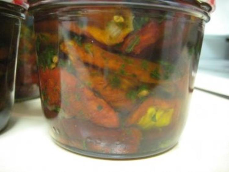 Getrocknete Tomaten lecker eingelegt - schnell &amp; einfach - 218 kcal/100g