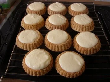 Rezept: Meine Erdbeertörtchen Bild Nr. 4 Meine Erdbeertörtchen - Rezept - Bild Nr. 4