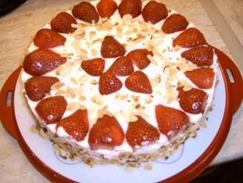 Erdbeer - Quark - Torte - Rezept