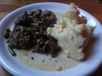 Hackbällchen-Schmortopf mit grünen Bohnen und Pfifferlingen - Rezept - Bild Nr. 2