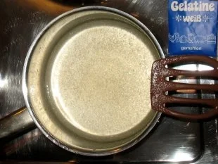 Dessert - Orangengelee mit Sahnetupfer - Rezept - Bild Nr. 8