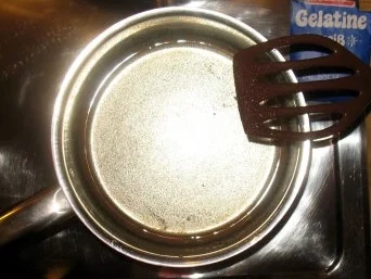 Dessert - Orangengelee mit Sahnetupfer - Rezept - Bild Nr. 9