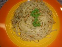 Spaghetti auf klassische Art mit Knoblauch und Öl - Rezept