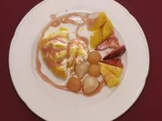 Exotische Früchte mit Mangoeis (Uschi Nerke) - Rezept