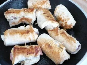 Putenröllchen auf Zucchini  - Möhren - Gemüse - Rezept - Bild Nr. 9