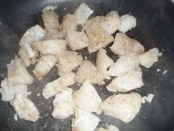 Blaulengfilet in Lachs-Dillsoße und ital. Pasta - Rezept - Bild Nr. 7