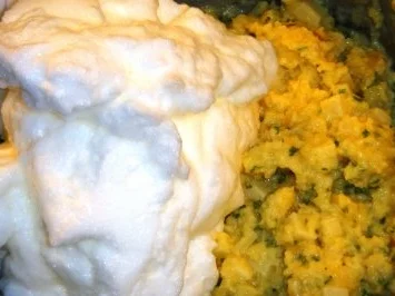 Traudl's Kas-Timbale à la Marcos zu Kalbsgeschnetzeltem mit Speck und Kraeutersahnesauce - Rezept - Bild Nr. 6