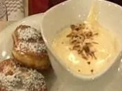 Schwarzbeernocken mit Mandelzabaione à la Kleeberg - Rezept