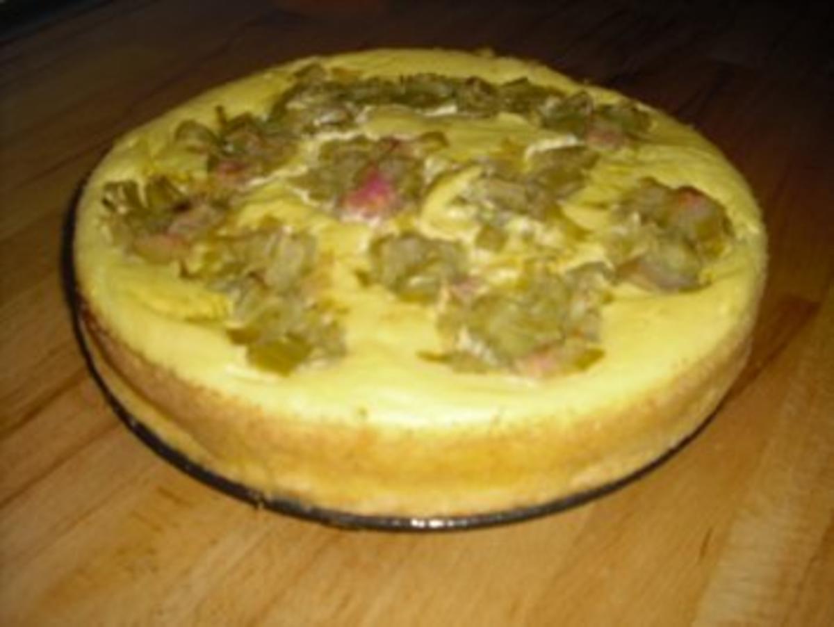 Bilder für Käsekuchen mit Rhabarber Rezept