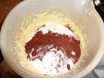 Rezept: Kuchen: Schoko-Minigugelhupf Bild Nr. 2 Kuchen: Schoko-Minigugelhupf - Rezept - Bild Nr. 2