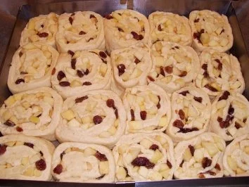 Rezept: Kuchen: Apfelschnecken-Kuchen Bild Nr. 9 Kuchen: Apfelschnecken-Kuchen - Rezept - Bild Nr. 9