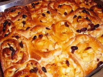 Rezept: Kuchen: Apfelschnecken-Kuchen Bild Nr. 2 Kuchen: Apfelschnecken-Kuchen - Rezept - Bild Nr. 2