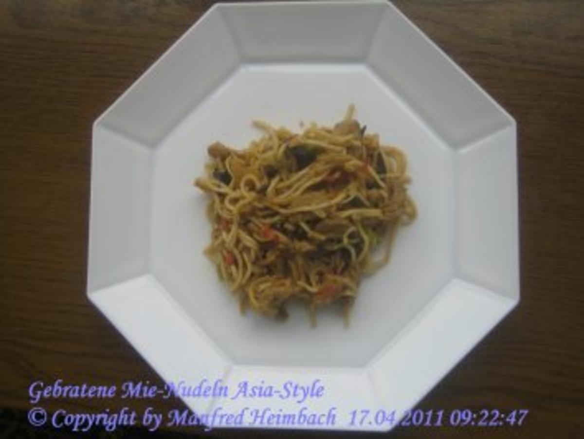 Bilder für Nudeln – Gebratene Mie-Nudeln Asia Style - Rezept