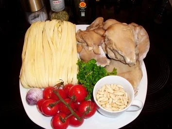 Rezept: Pasta: Tagliatelle mit Austernpilzen Bild Nr. 2 Pasta: Tagliatelle mit Austernpilzen - Rezept - Bild Nr. 2