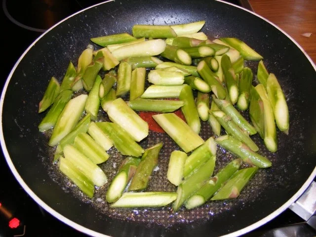Linguine mit grünem Spargel - Rezept - Bild Nr. 4