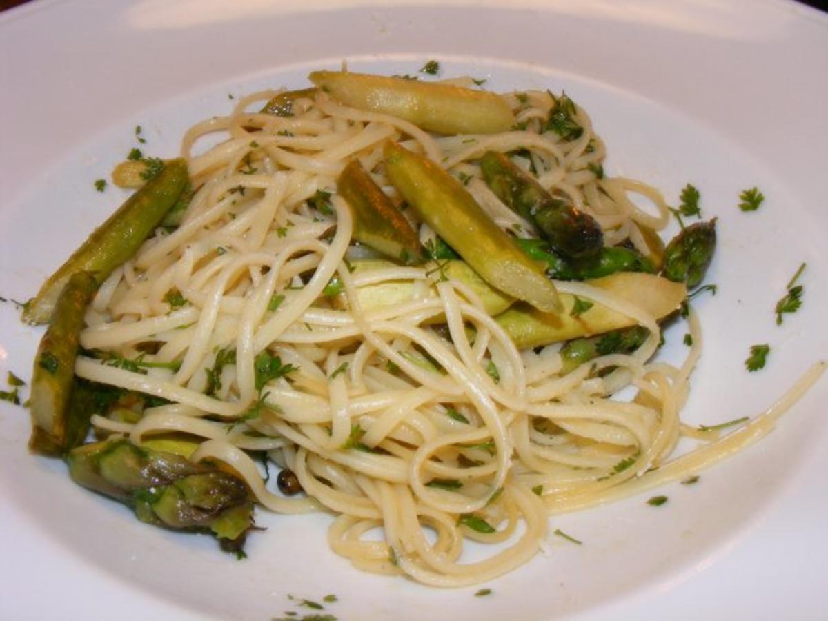 Linguine mit grünem Spargel - Rezept mit Bild - kochbar.de