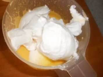 Rezept: Mandarinen-Zitronen-Creme Bild Nr. 6 Mandarinen-Zitronen-Creme - Rezept - Bild Nr. 6