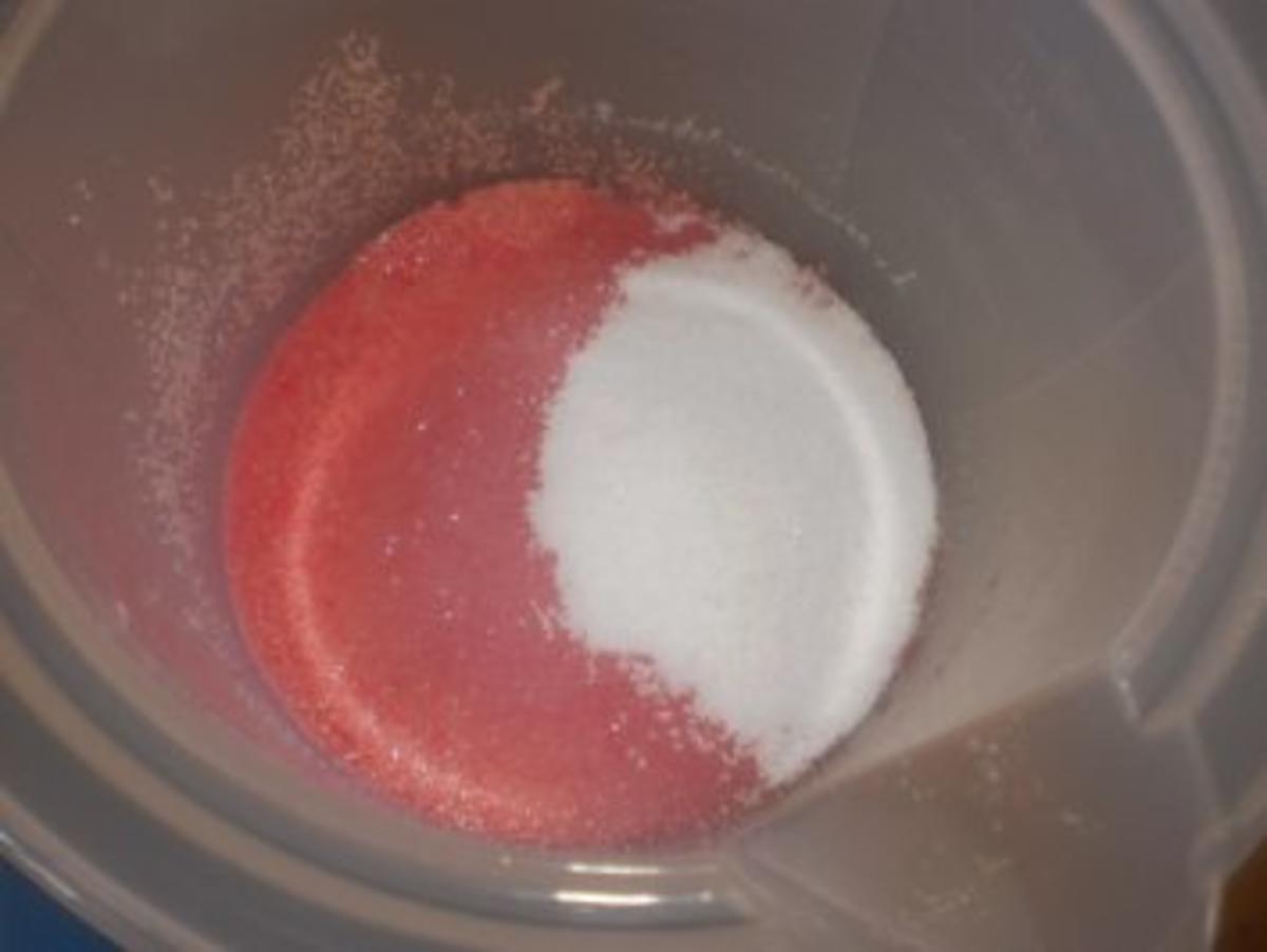 Frühlingsgrütze mit süßer Sahne - Rezept - Bild Nr. 4