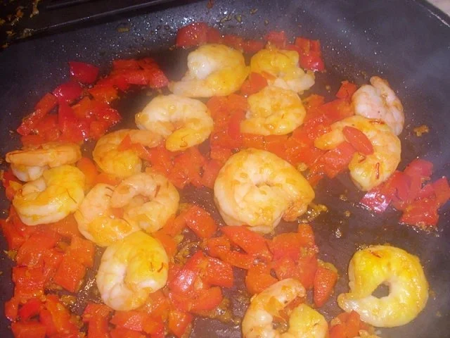 Rezept: Pasta: Tagliatelle in Safransauce mit Garnelen Bild Nr. 4 Pasta: Tagliatelle in Safransauce mit Garnelen - Rezept - Bild Nr. 4