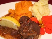 Straußengulasch "Namibia" - Rezept