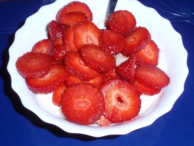 Fruchtiges Erdbeer-Quark-Dessert - Rezept - Bild Nr. 3