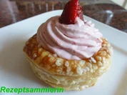 Rezept: Blรคtterteig: ERDBEER - SAHNE - PASTETEN Blรคtterteig: ERDBEER - SAHNE - PASTETEN - Rezept