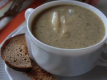 Suppe: Broccolisuppe mit Spargel - Rezept
