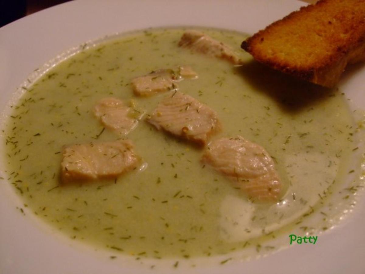 Bilder für Gurkensuppe mit Lachs - Rezept