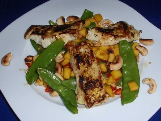Steinbeißerfilet auf Mangosalat mit Cashewkernen - Rezept - Bild Nr. 14