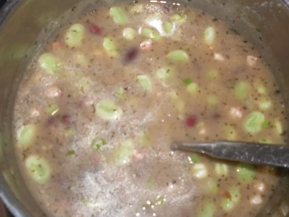 Gulasch mit Paprika und  Bohnen-Duo..., - Rezept - Bild Nr. 6