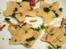 Steinpilzravioli mit Petersilien-Pesto, Parmesan und Schinken - Rezept