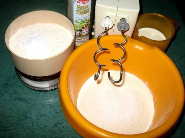 Rezept: Brot - Weißbrot – schnell und frei gebacken Bild Nr. 3 Brot - Weißbrot – schnell und frei gebacken - Rezept - Bild Nr. 3