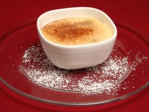 Tiramisu und Käseplatte mit Trauben - Rezept