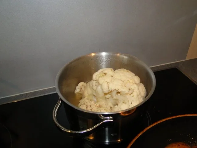 Frischen Spargel in Kresseschaumsösschen mit Lachs und gebratenen Drillingen - Rezept - Bild Nr. 10