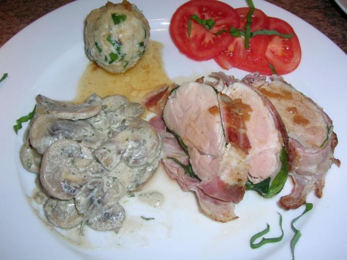 Schweinefilet im Bärlauch-Speck Mantel mit Bärlauch-Semmelknödeln und Rahmchampignons - Rezept - Bild Nr. 8