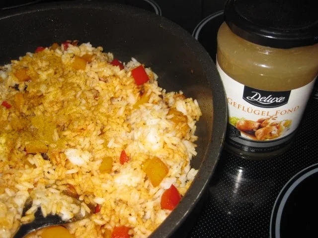 Hähnchenpfanne mit Paprikareis - Rezept - Bild Nr. 6