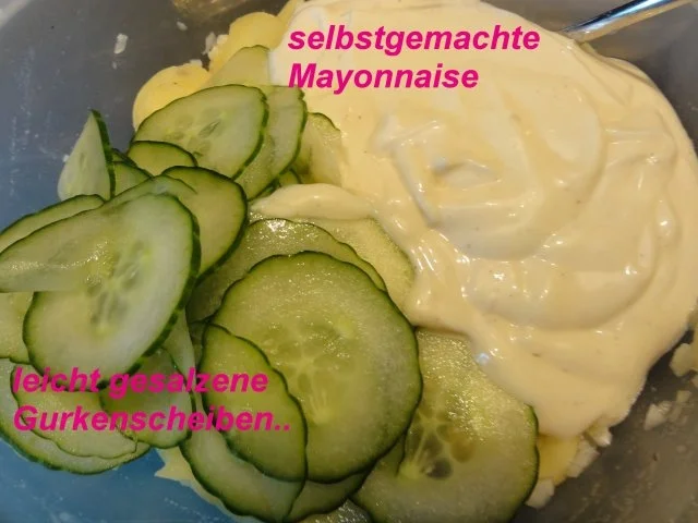 Rezept: Salatbar: KARTOFFELSALAT mit Schlangengurke Bild Nr. 4 Salatbar: KARTOFFELSALAT mit Schlangengurke - Rezept - Bild Nr. 4