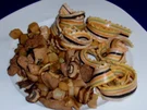 Filet-Pilz-Spargel-Pfanne mit bunten Nudeln - Rezept