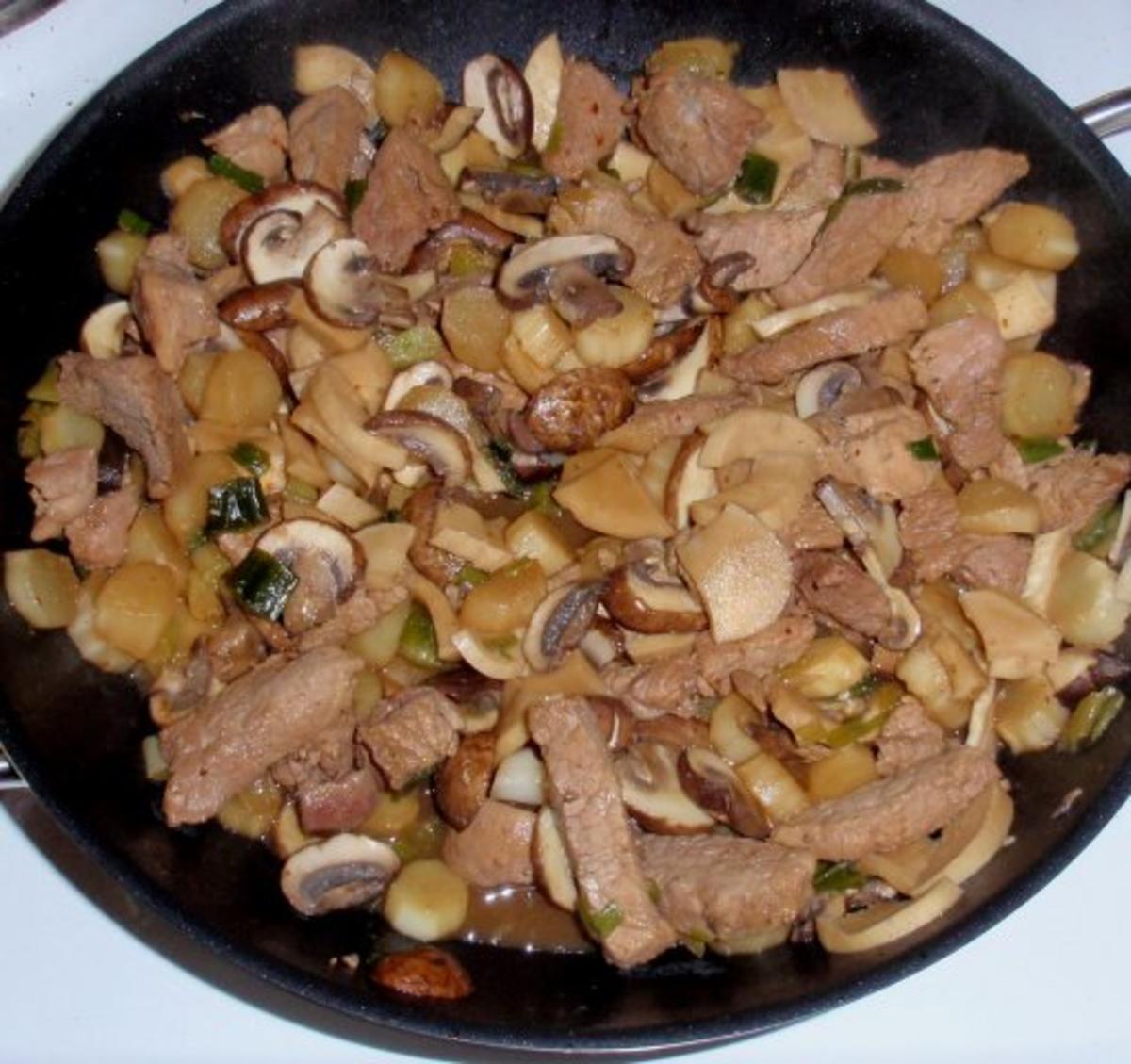 Filet-Pilz-Spargel-Pfanne mit bunten Nudeln - Rezept - Bild Nr. 11