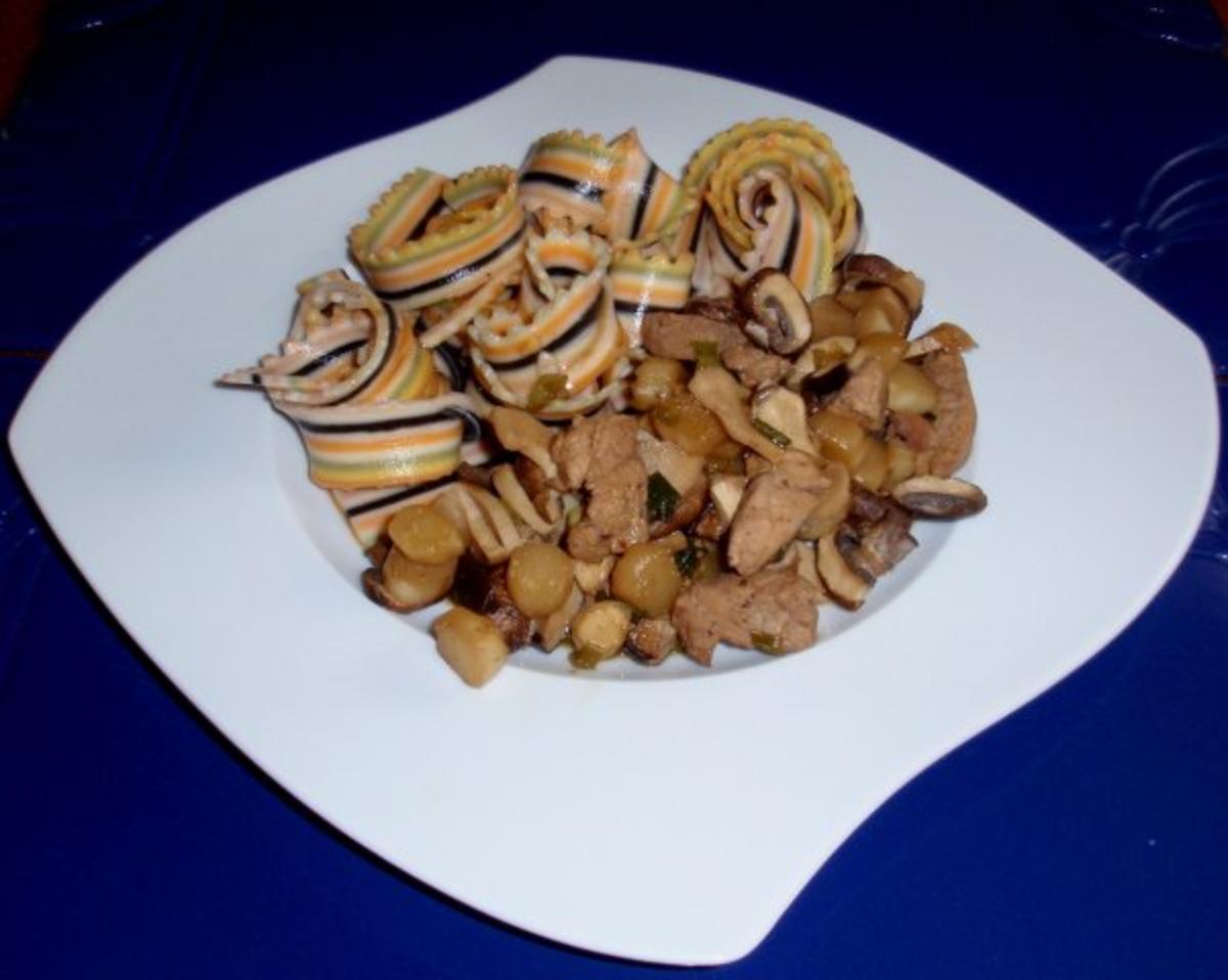 Filet-Pilz-Spargel-Pfanne mit bunten Nudeln - Rezept - Bild Nr. 14