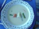 Spargelcremesuppe mit Lachsstreifen - Rezept