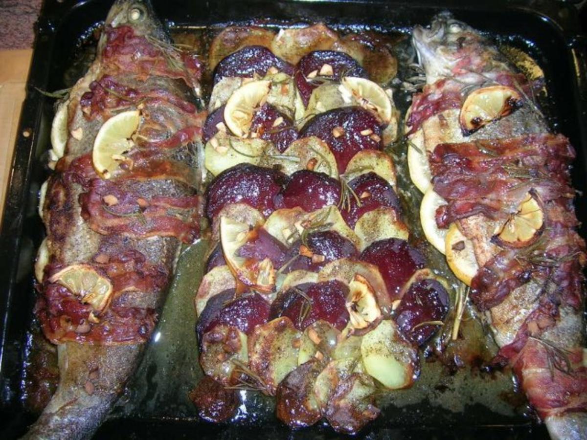 Forellen vom Blech, Kartoffel-Rote-Beete-Carpaccio, Meerrettichdip - Rezept - Bild Nr. 5