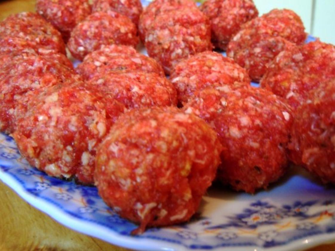 Hackbällchen in Fenchel-Tomaten-Sauce - Rezept - kochbar.de