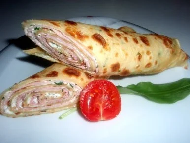 Palatschinken: Bärlauch-Schinken-Rolle - Rezept