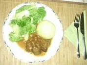 Rinderbeinscheibengulasch á la Dieter Neumaier - Rezept