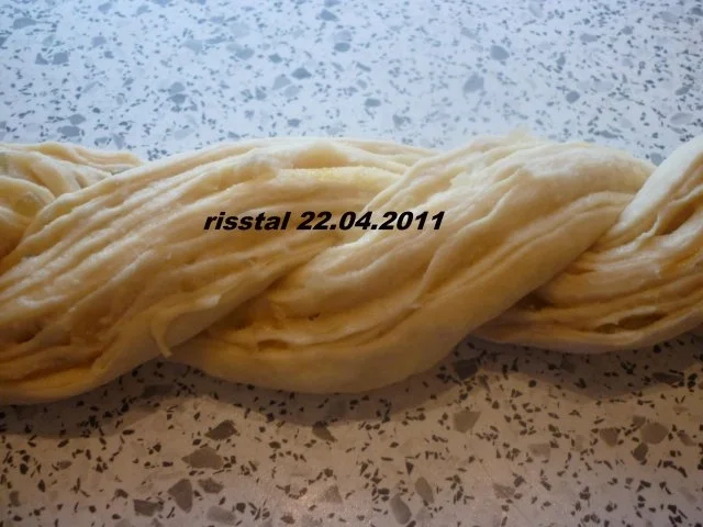Rezept: Marzipankranz Bild Nr. 7 Marzipankranz - Rezept - Bild Nr. 7